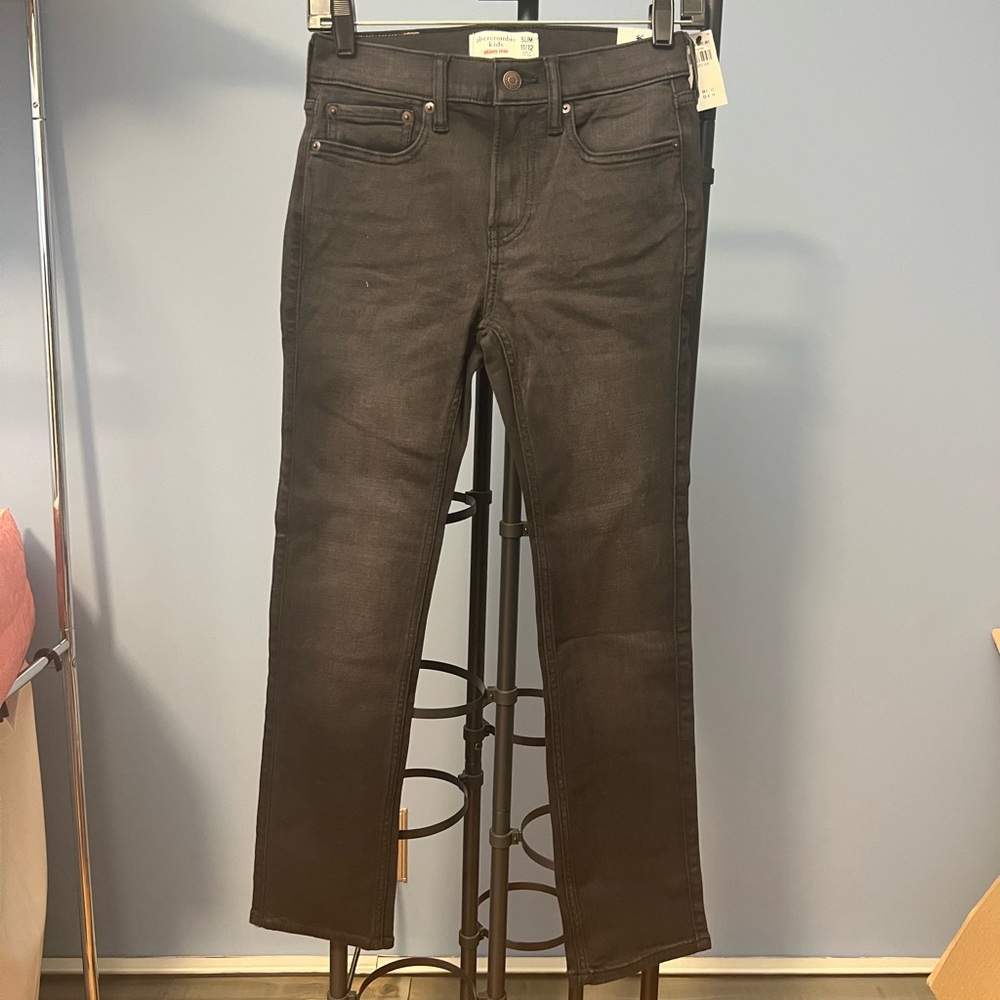 ⚡️Abercrombie Kid's Skinny Jeans - Size 11/12 - Picture 1 of 4